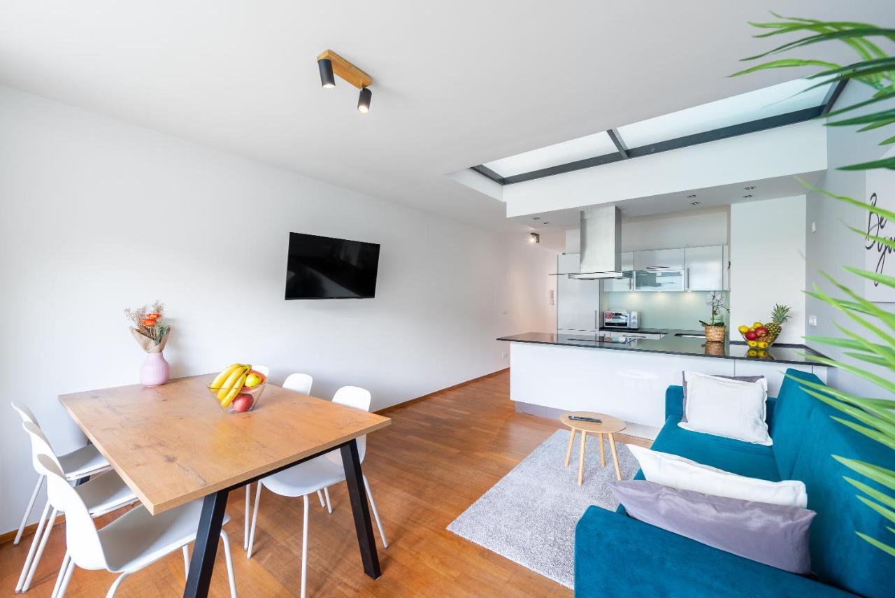 Apartment With Balcony And Parking Near The Prague Museum Buitenkant foto