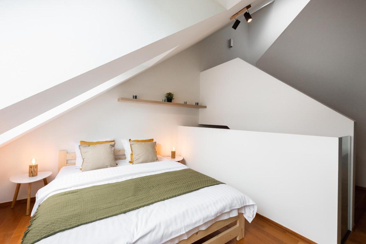 Apartment With Balcony And Parking Near The Prague Museum Buitenkant foto