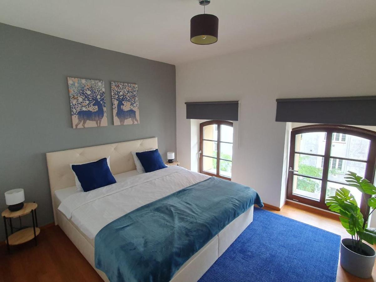 Apartment With Balcony And Parking Near The Prague Museum Buitenkant foto